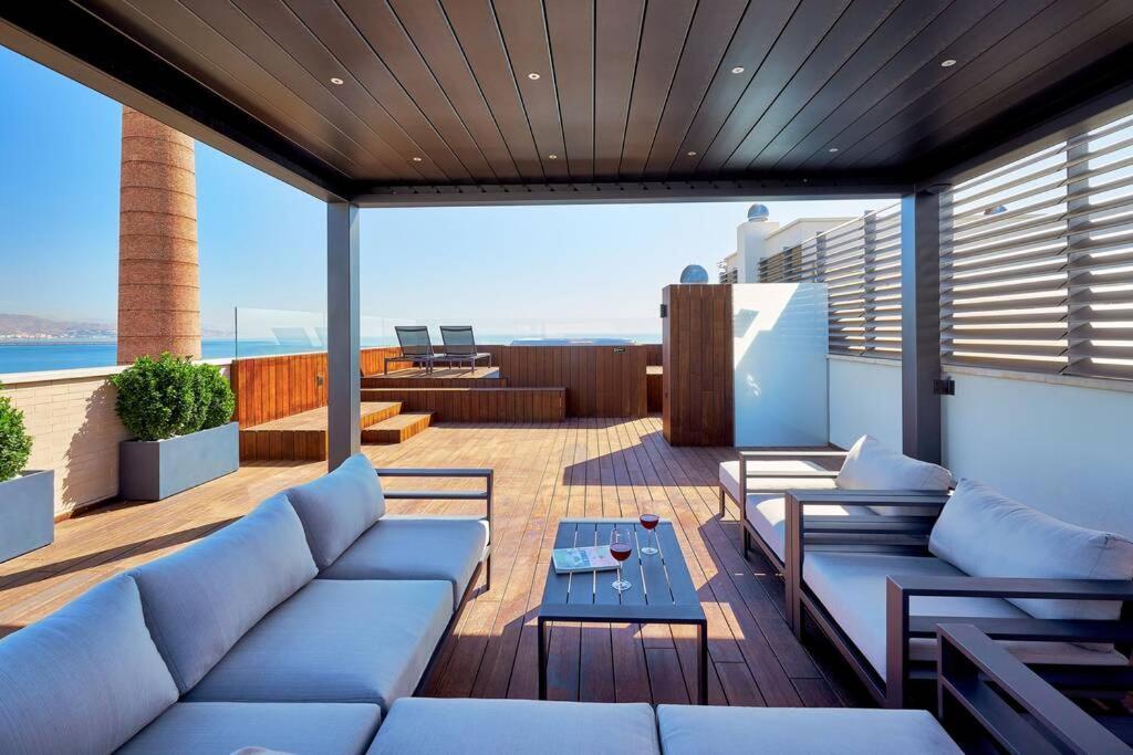 D&R Penthouse On The Beach Apartment มาลากา ภายนอก รูปภาพ