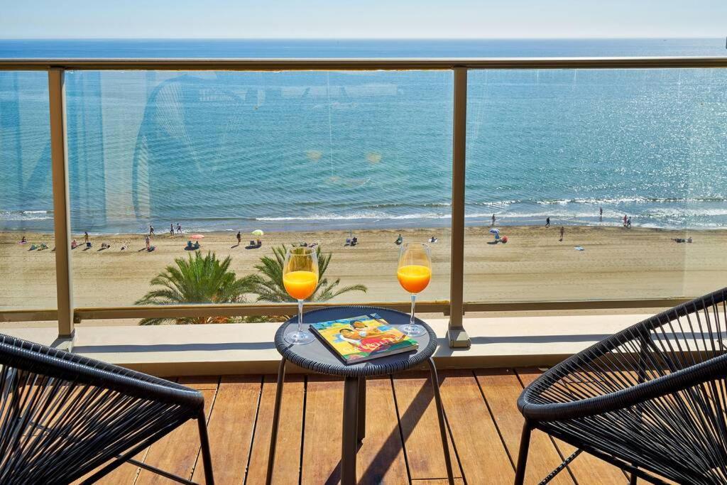 D&R Penthouse On The Beach Apartment มาลากา ภายนอก รูปภาพ