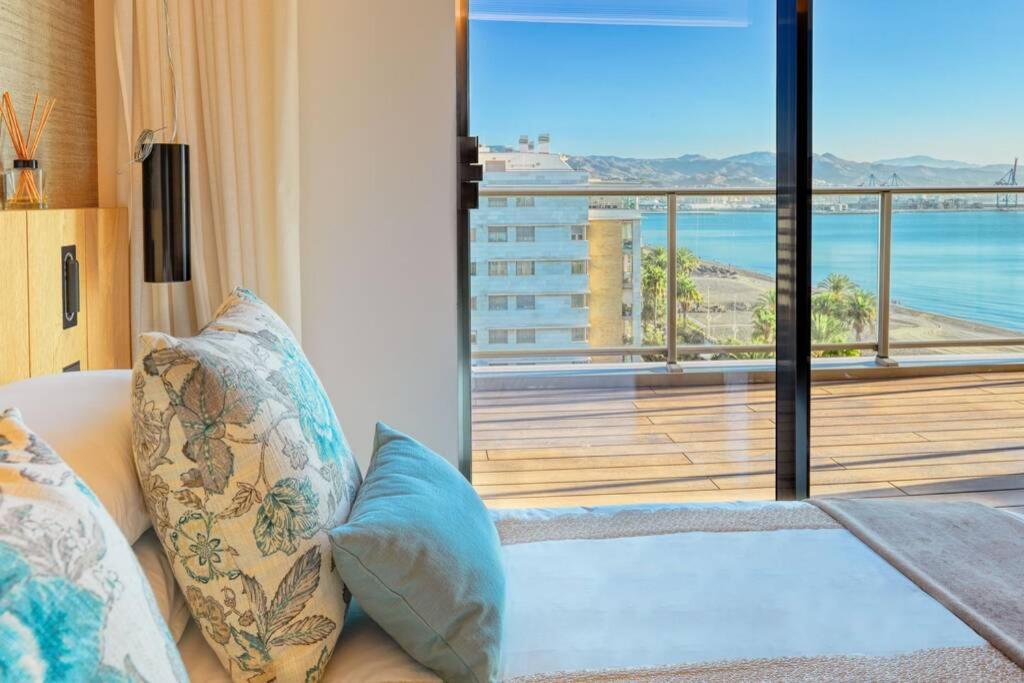 D&R Penthouse On The Beach Apartment มาลากา ภายนอก รูปภาพ