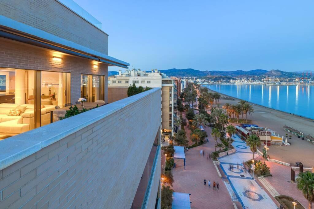 D&R Penthouse On The Beach Apartment มาลากา ภายนอก รูปภาพ